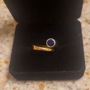14kt white and yellow gold gem 1 Carat Blue Sapphire ring